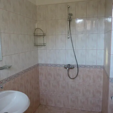 Zhelevi Penzion 3*